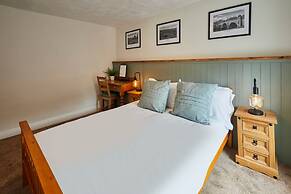 Host Stay Church View Cottage