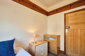 Host Stay Cromwell House