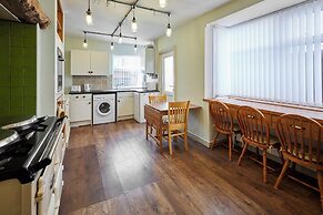 Host Stay Cromwell House