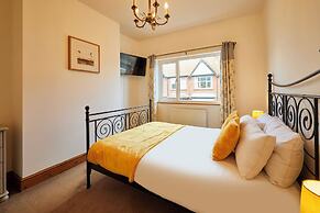Host Stay Cromwell House