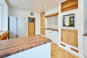 Host Stay Cromwell House