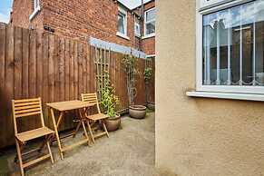 Host Stay Cromwell House