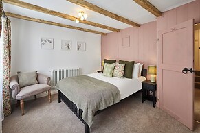 Host Stay Cragg Cottage