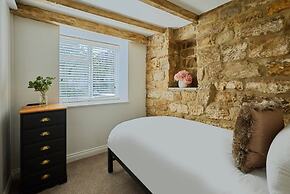 Host Stay Cragg Cottage