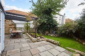 Host Stay Cragg Cottage