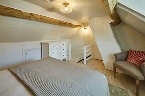 Host Stay Cragg Cottage