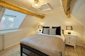 Host Stay Cragg Cottage