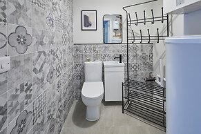 Host Stay Scarborough View Luxury Apartment