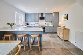 Host Stay Clackgill Cottage