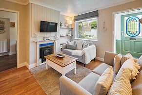 Host Stay Hope Cottage