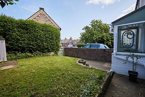 Host Stay Hope Cottage