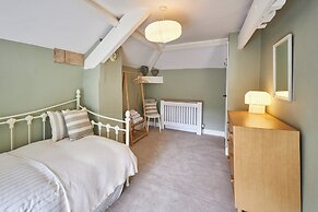 Host Stay North Cottage