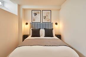 Host Stay 4 The Mount