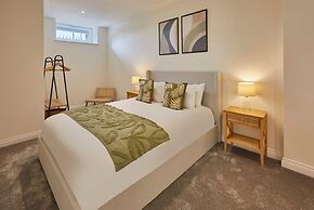 Host Stay 4 The Mount