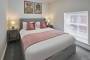 Host Stay 4 The Mount