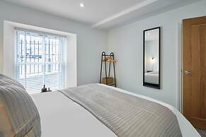 Host Stay 2 The Mount