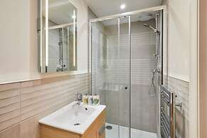 Host Stay 2 The Mount