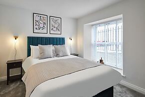 Host Stay 2 The Mount