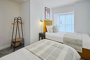 Host Stay 2 The Mount