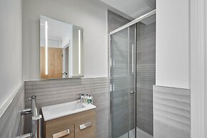 Host Stay 2 The Mount