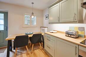 Host Stay Breckon Cottage