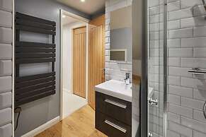 Host Stay Breckon Cottage