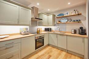 Host Stay Breckon Cottage