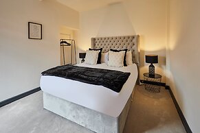 Host Stay Darcey House