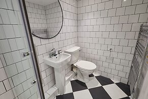 Host Stay Darcey House