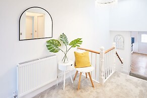 Host Stay Marshlands