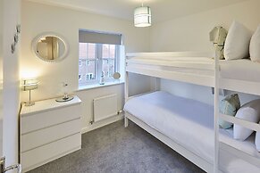 Host Stay Redsky House