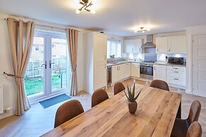 Host Stay Redsky House