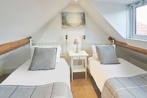 Host Stay Rose Cottage Pickering