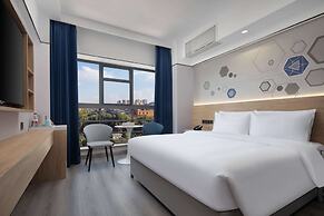 Microtel by Wyndham Kunming Guandu