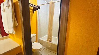 Relax Inn By OYO Sulphur Hwy 90