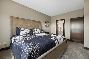 Cheyenne River Ranch with Hot Tub