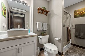 Cheyenne River Ranch with Hot Tub