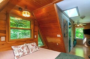 Honeycomb Hideaway by Avantstay Rustic Retreat