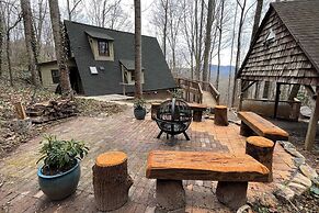 Honeycomb Hideaway by Avantstay Rustic Retreat