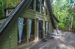 Honeycomb Hideaway by Avantstay Rustic Retreat