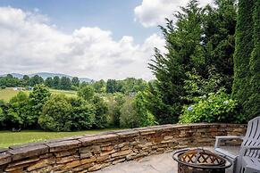 Fairview Vista by Avantstay 10 Mins to Asheville