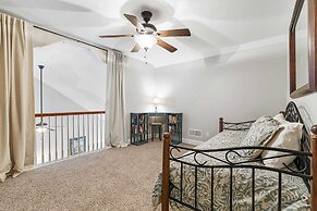 Fairview Vista by Avantstay 10 Mins to Asheville