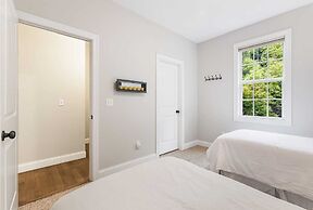 Fairview Vista by Avantstay 10 Mins to Asheville