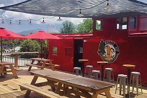 Hickory Nut Hideaway by Avantstay Mountain Views