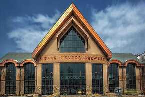 Hickory Nut Hideaway by Avantstay Mountain Views