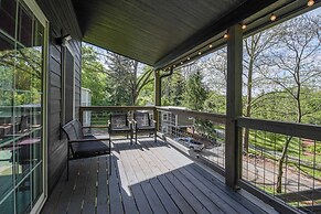 Plum Perfect Hideaway by Avantstay Near Downtown