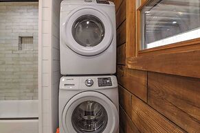 Deer Haven by Avantstay Cabin w/ Pond, Waterfall