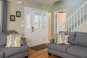 Asheville Cottage Retreat by Avantstay A+ Charm