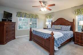 Asheville Cottage Retreat by Avantstay A+ Charm