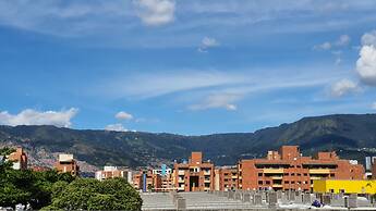 Cra. 81 No. 37d - 17